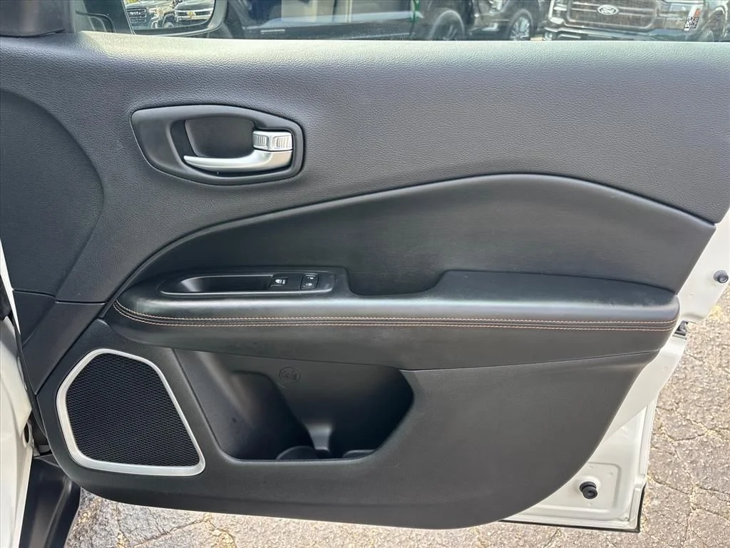 Used 2018 White Clearcoat Jeep Limited image 14