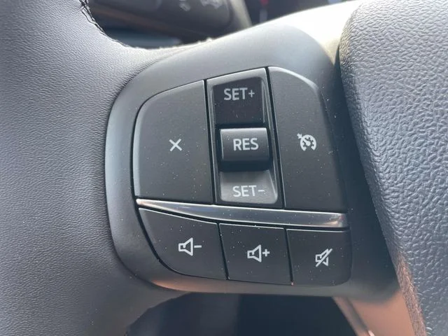 New 2025 White Ford XLT image 19