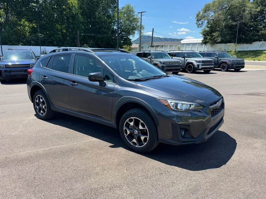 Used 2018 Gray Subaru 2.0i Premium image 2
