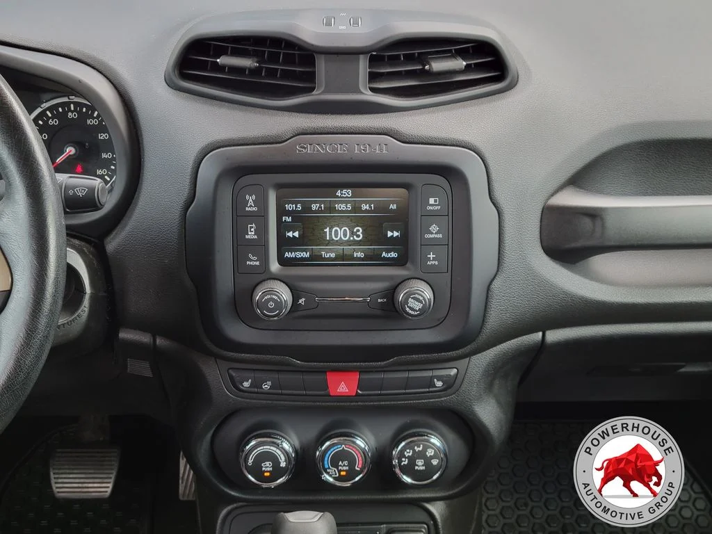 Used 2017 Gray Jeep Latitude image 22