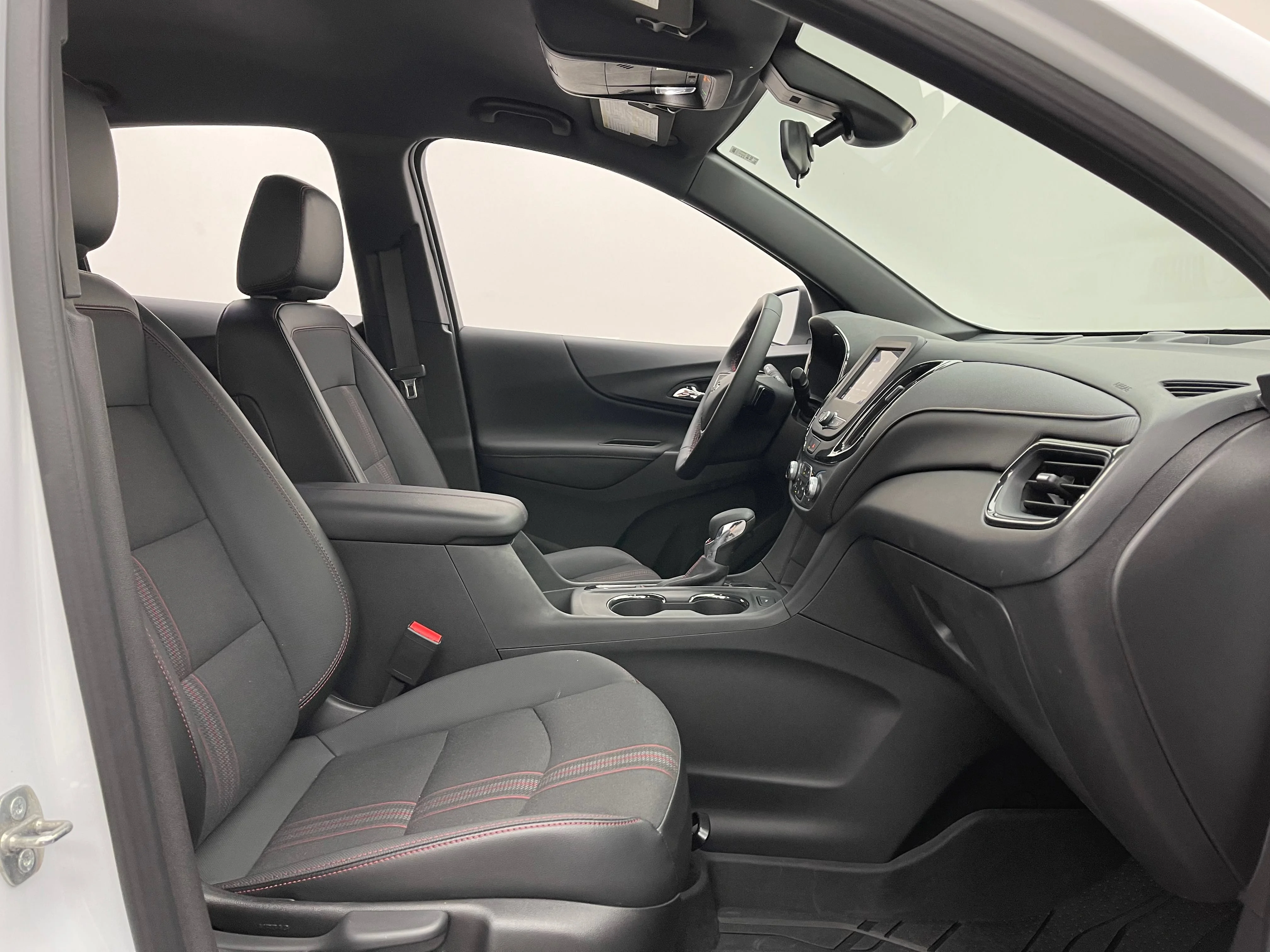 Used 2023 Summit White Chevrolet RS image 30
