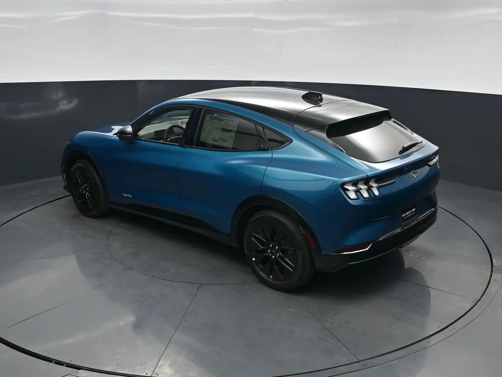 New 2026 Adriatic Blue Metallic Ford Premium image 39