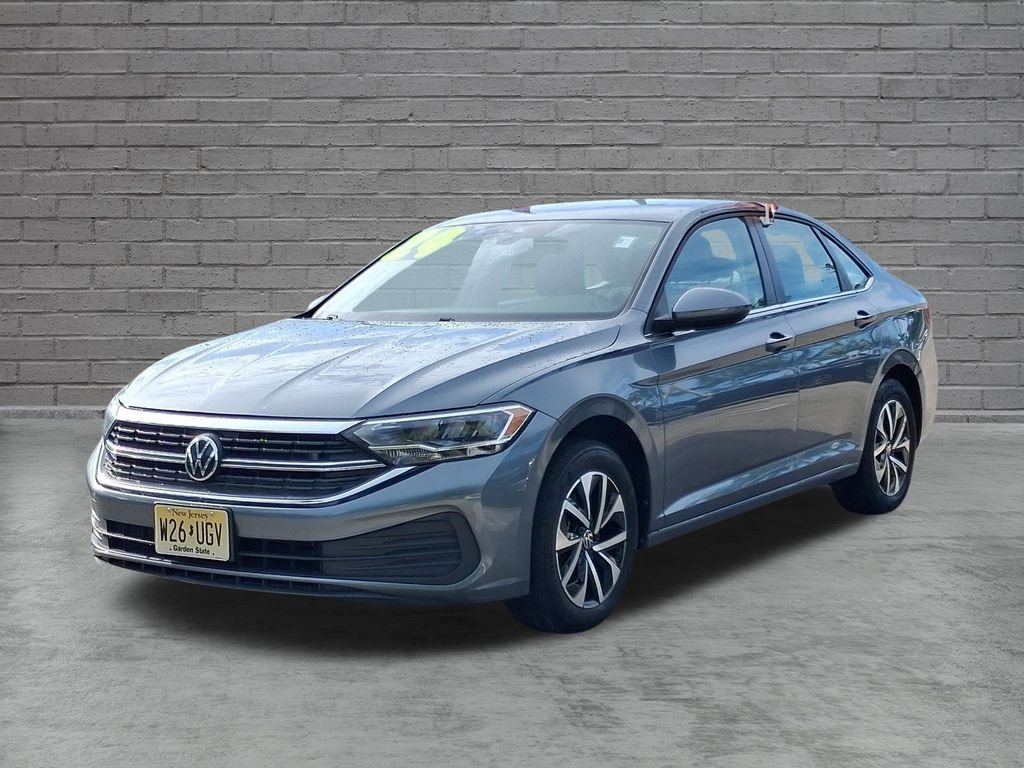 Certified Used 2024 Gray Volkswagen 1.5T S image 4