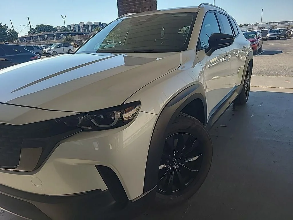 2025 Mazda CX-50 2.5 S Preferred's photo