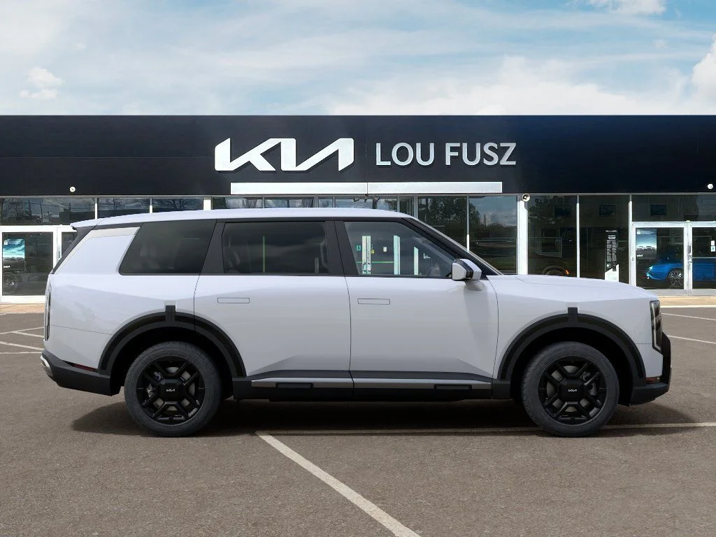 New 2027 Glacial White Pearl Kia LX image 7