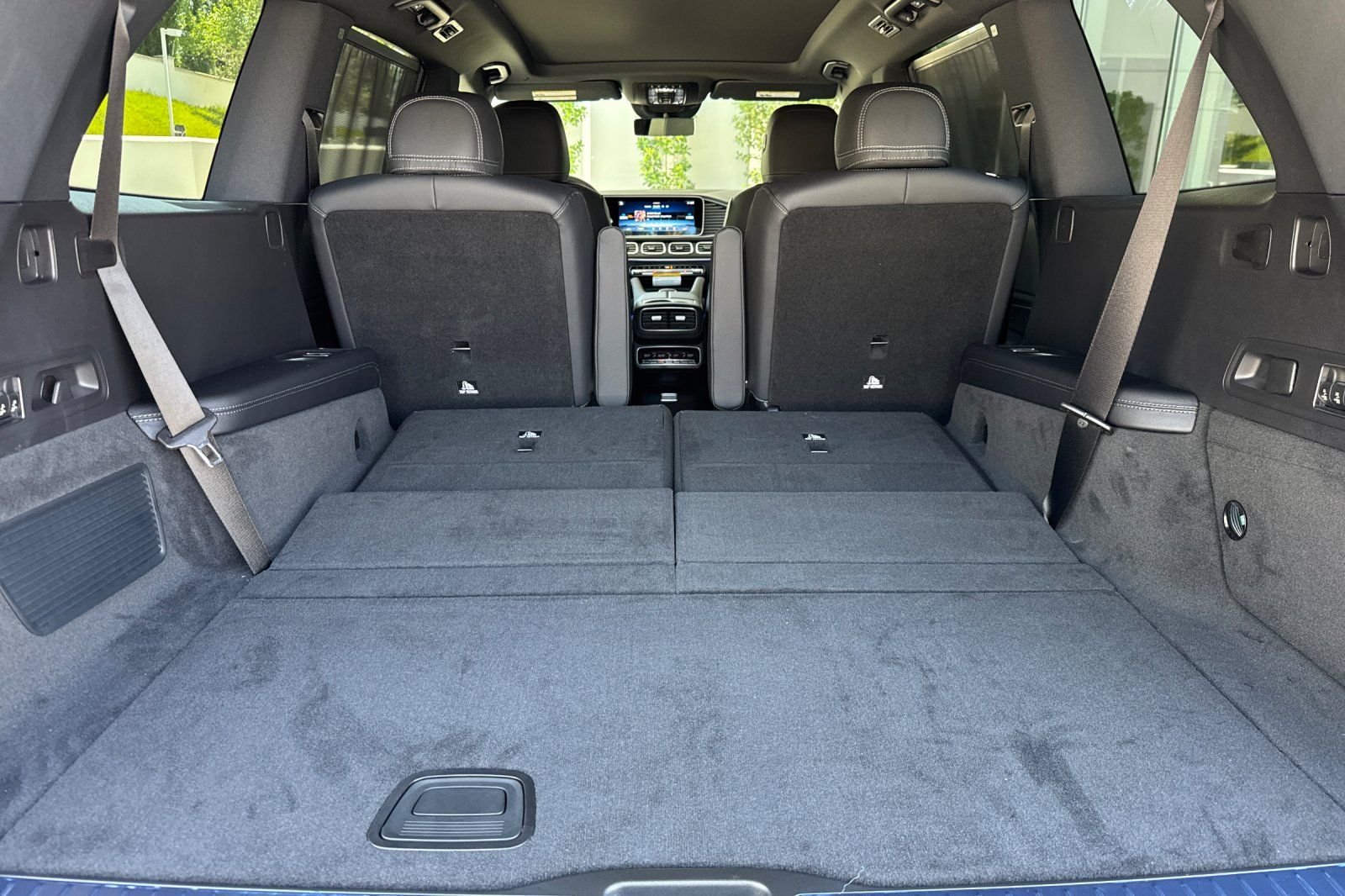 New 2026 Black Mercedes-Benz GLS 450 image 38