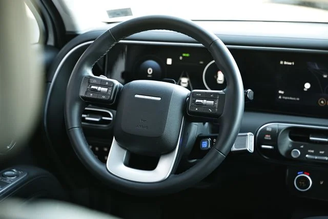 Used 2026 Creamy White Pearl Hyundai SEL Convenience image 26