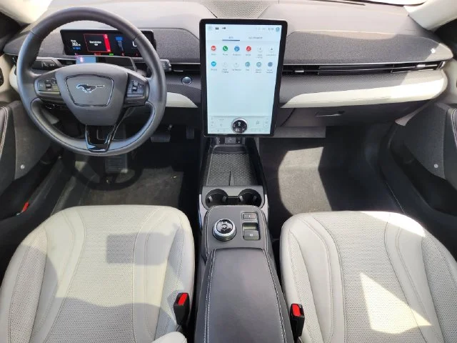 Used 2023 Space White Metallic Ford Premium image 28