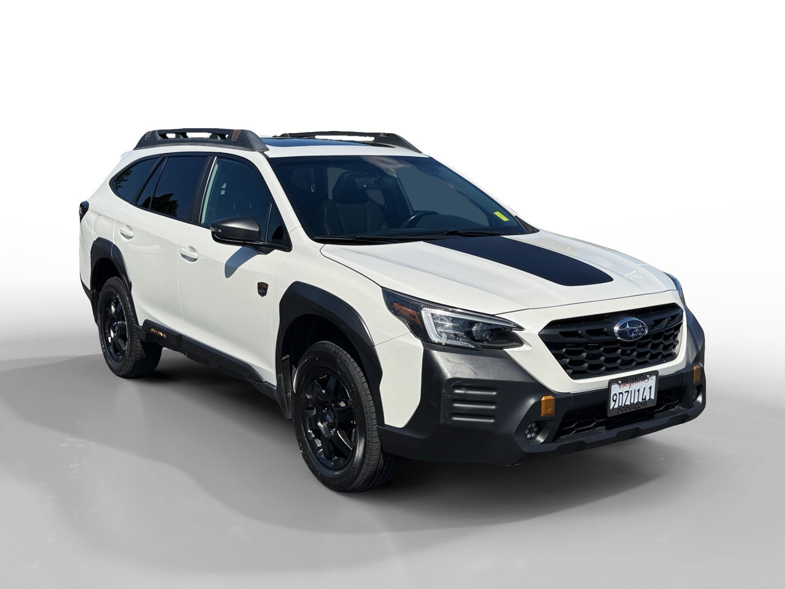 Used 2022 Crystal White Pearl Subaru Wilderness image 7