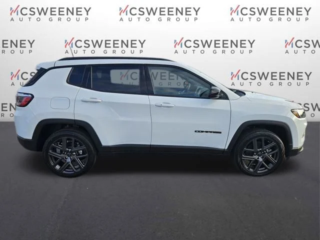 New 2026 Bright White Clear-Coat Exterior Paint Jeep Latitude image 6