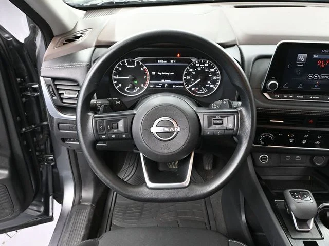 Used 2023 Gray Nissan S image 23