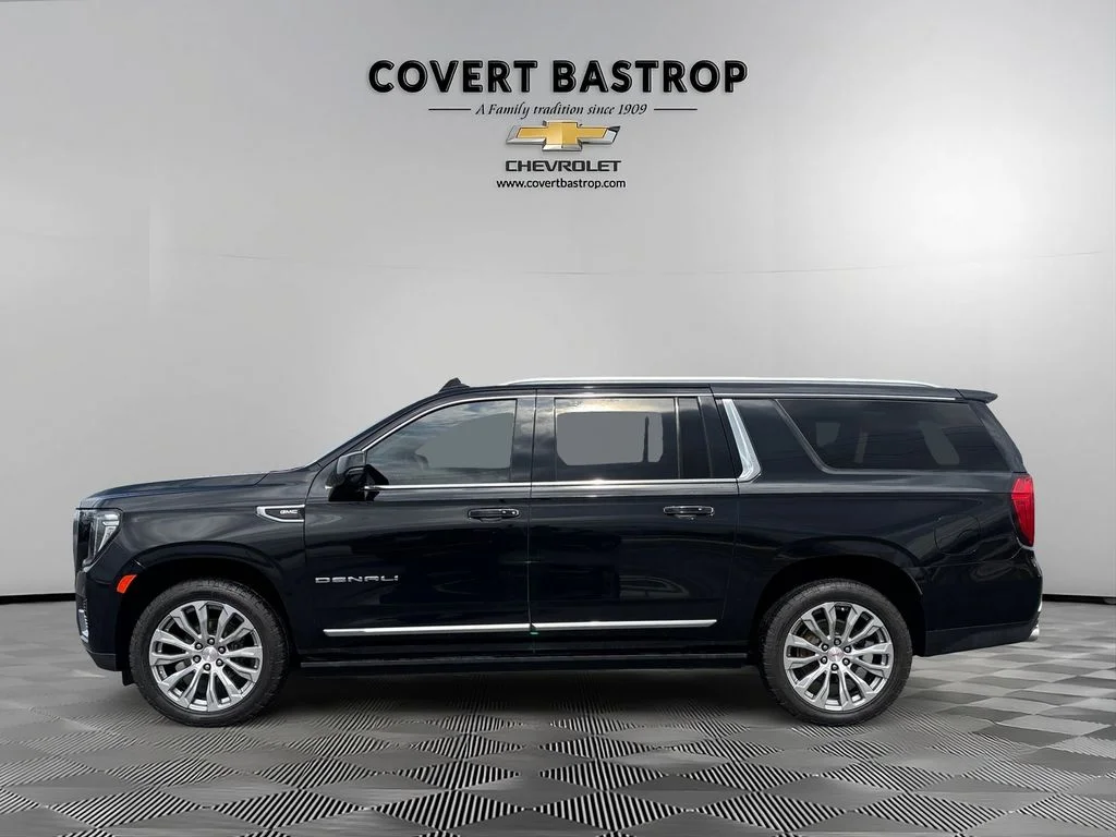 Used 2022 Black GMC Denali image 3