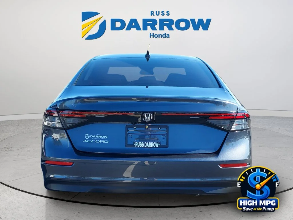 Used 2026 Gray Honda SE image 4