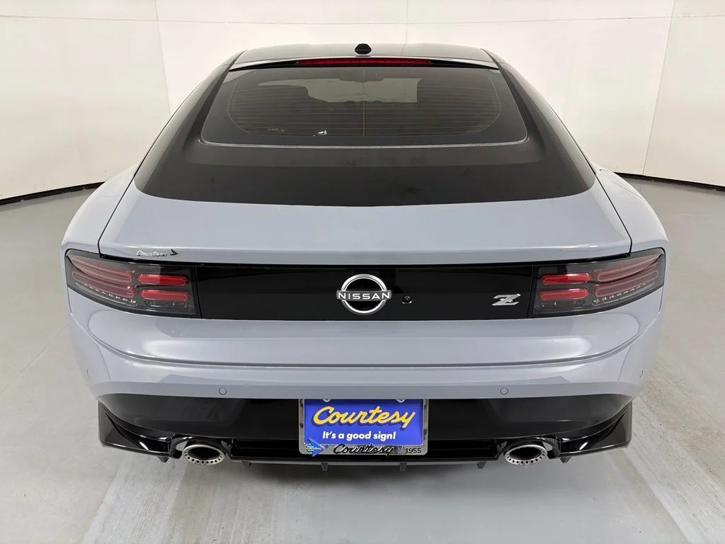 New 2026 Gray Nissan Sport image 7