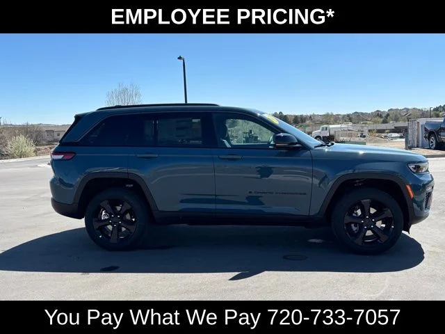Used 2026 Blue Jeep Limited image 6