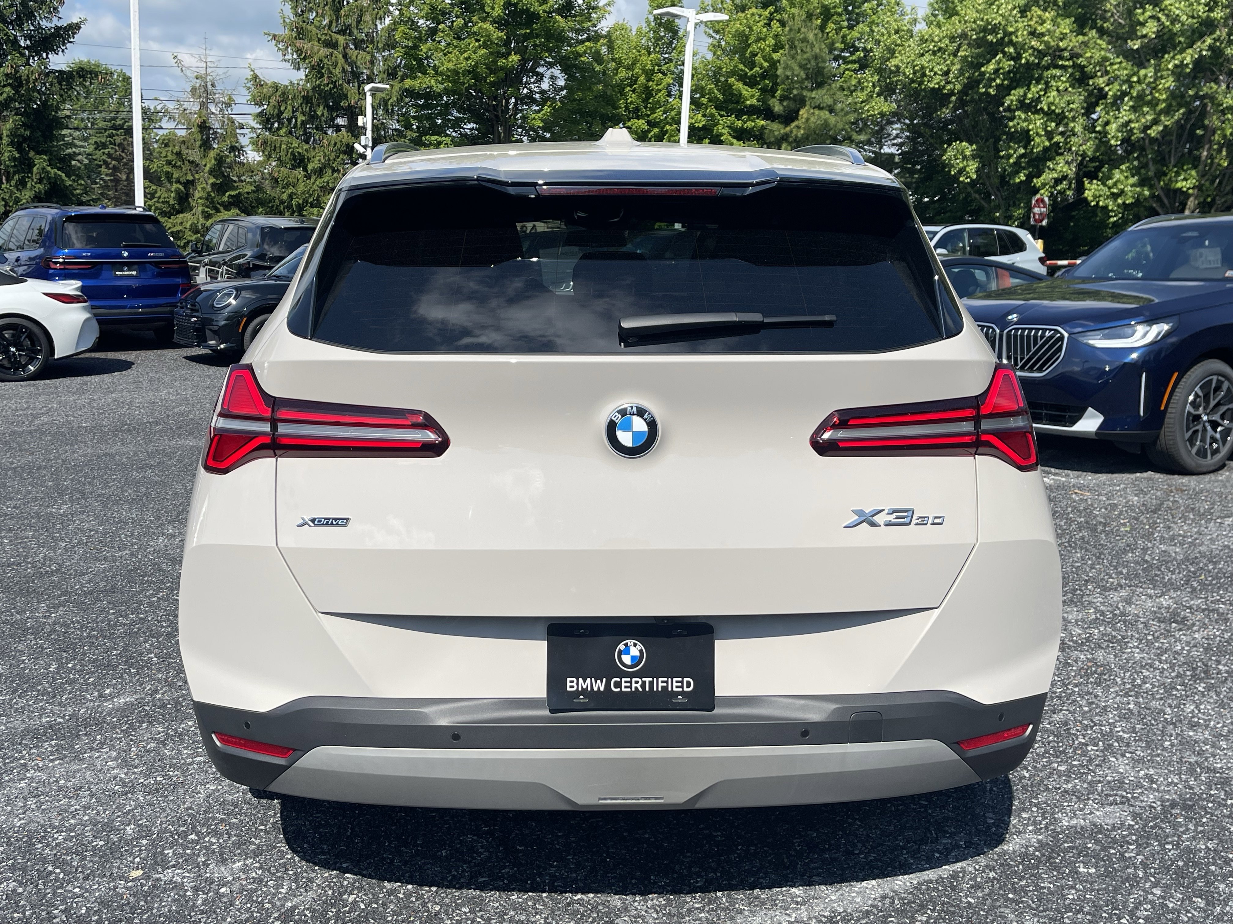 2025 BMW X3 30 - Photo 8