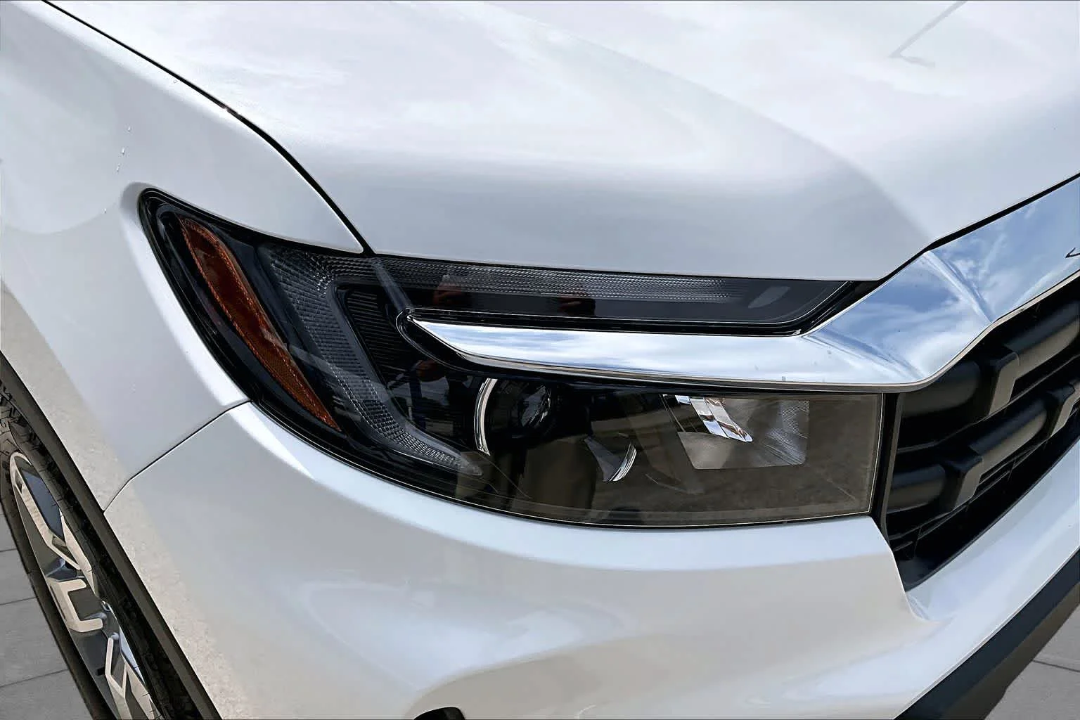 New 2026 Platinum White Pearl Honda RTL image 13