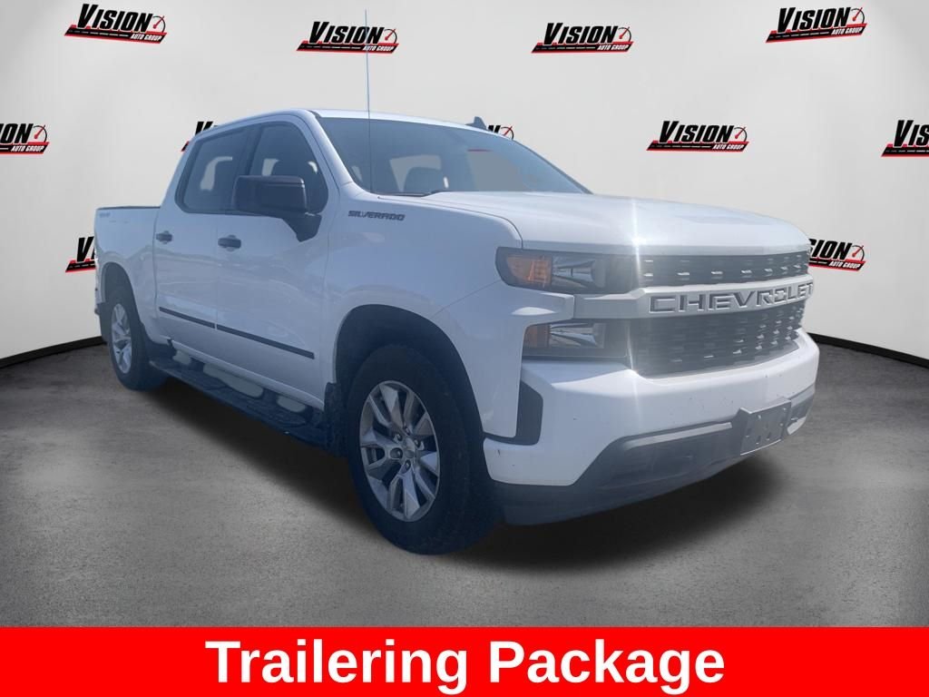 Used 2021 White Chevrolet Custom image 8