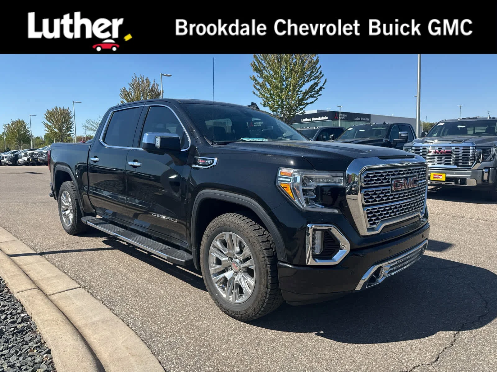 2021 GMC Sierra 4WD Crew Cab Short Box Denali's photo