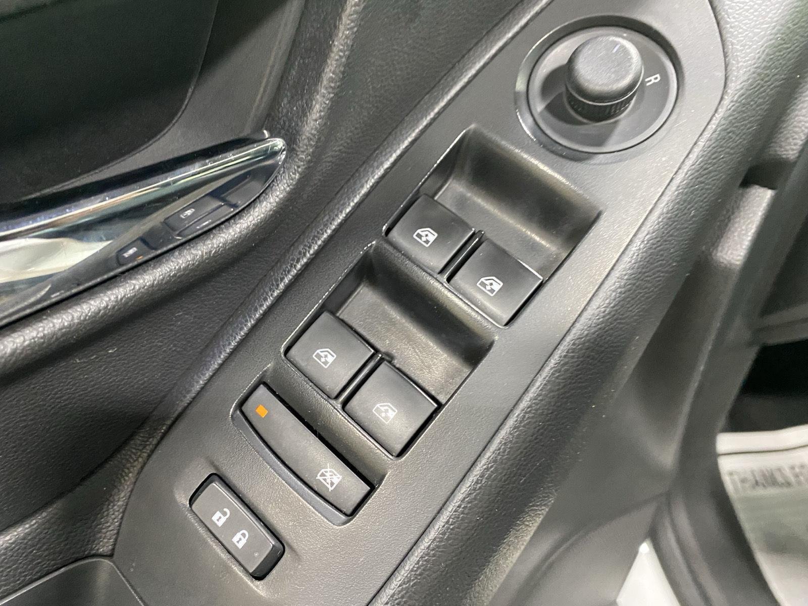 Used 2019 Summit White Chevrolet LT image 17