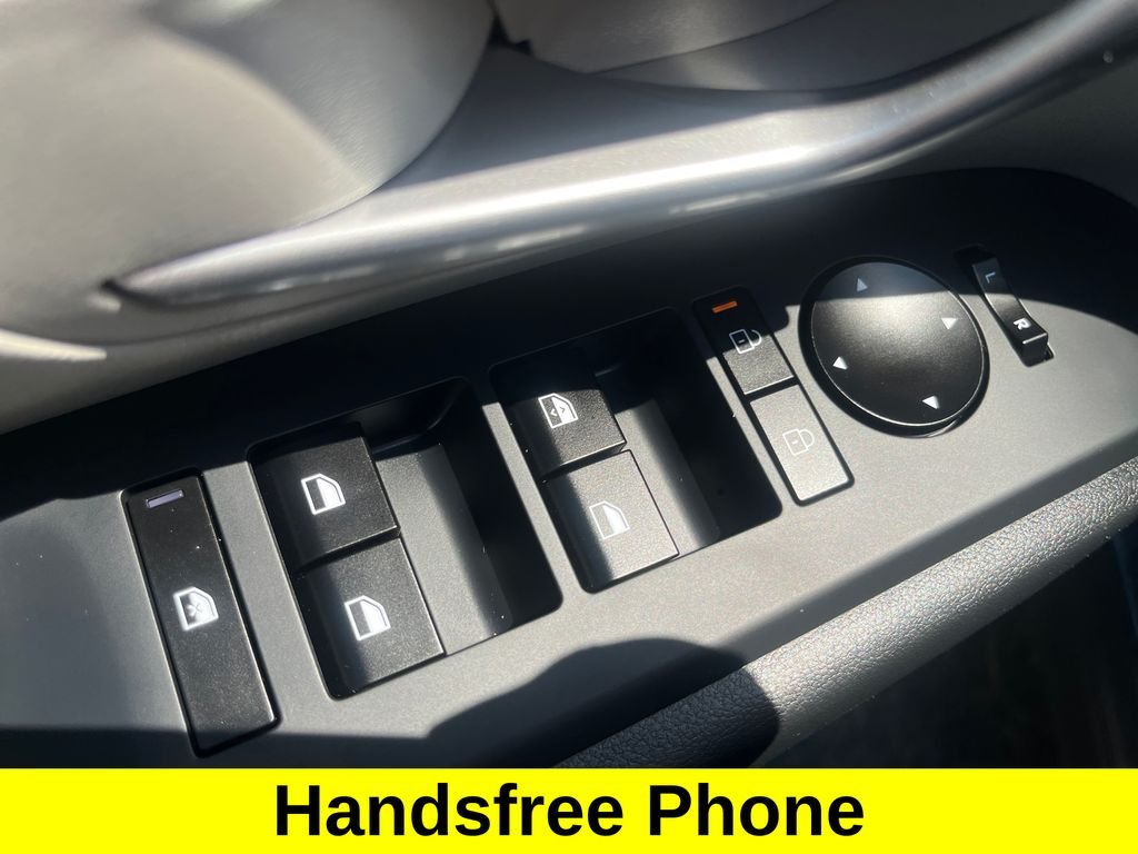 Used 2026 Gray Hyundai SE image 5