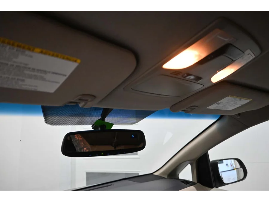 Used 2015 GOLD Toyota LE Mobility Handicap Van image 32