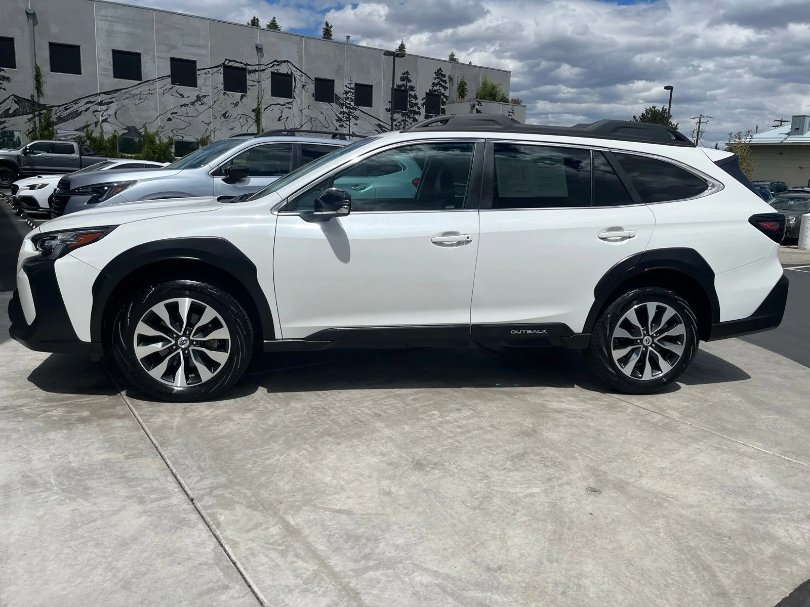 Used 2024 Crystal White Pearl Subaru Limited image 2