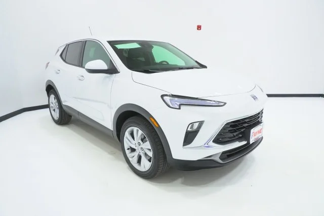 New 2026 Summit White Buick Preferred image 3