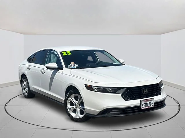Used 2023 White Honda LX image 1