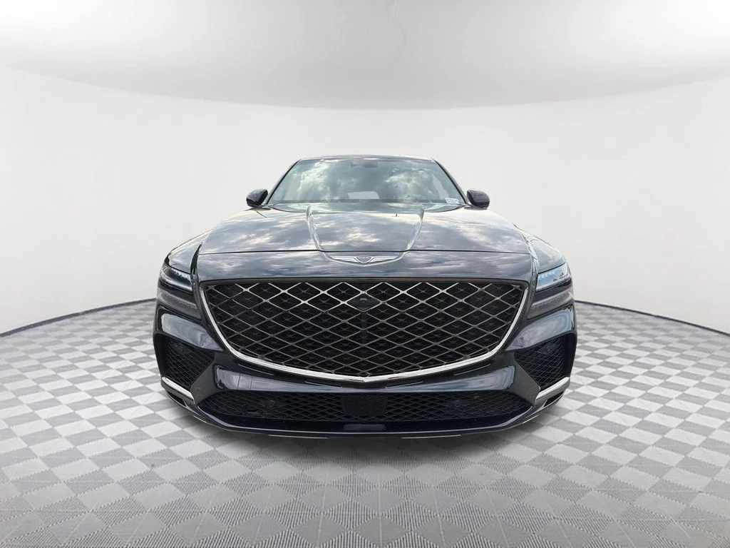 Used 2025 Black Genesis 3.5T e-SC image 2