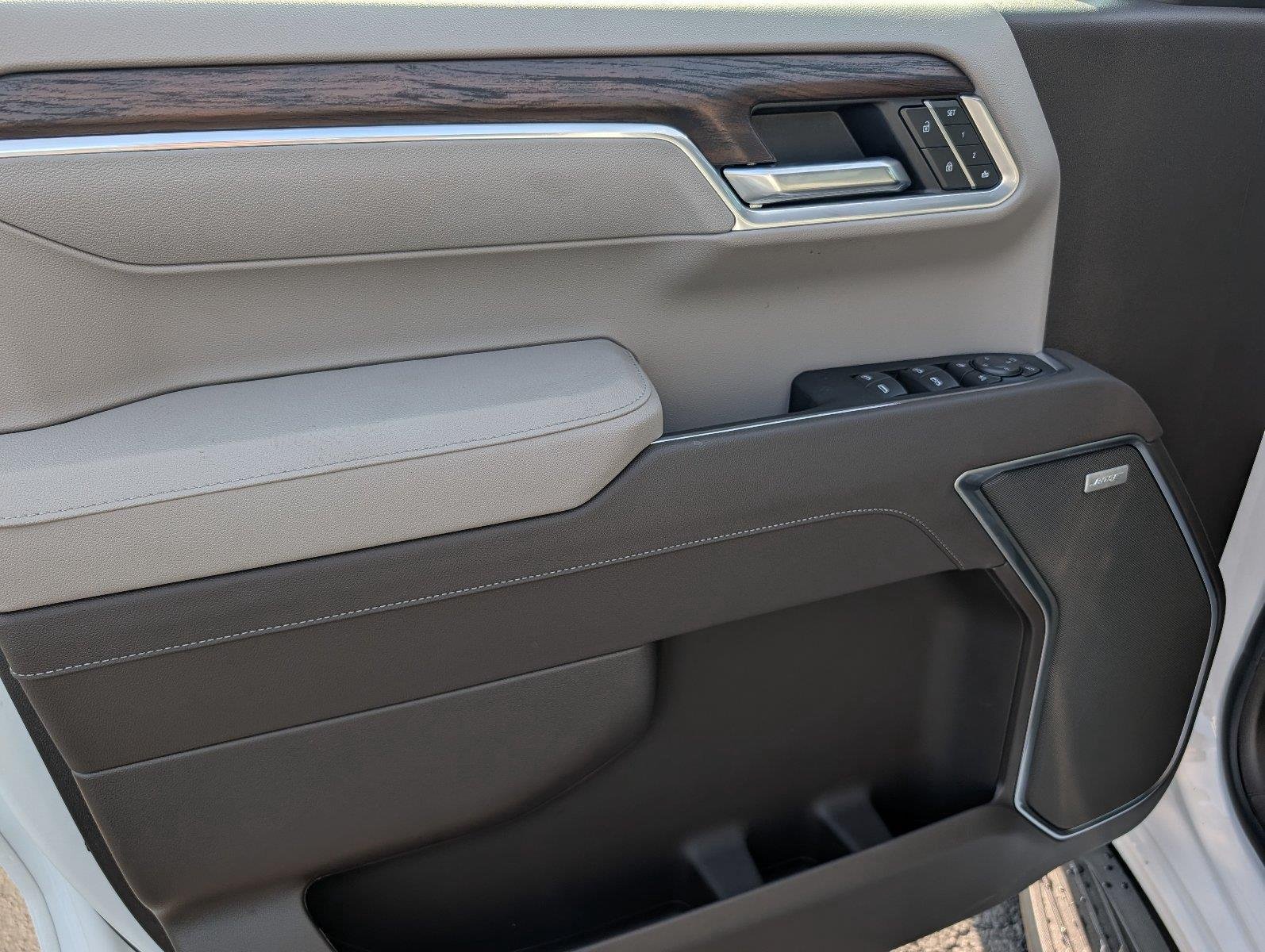 New 2026 Summit White GMC SLT image 15