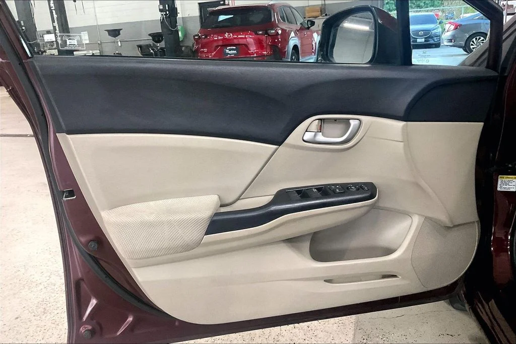 Used 2012 Red Honda LX image 21