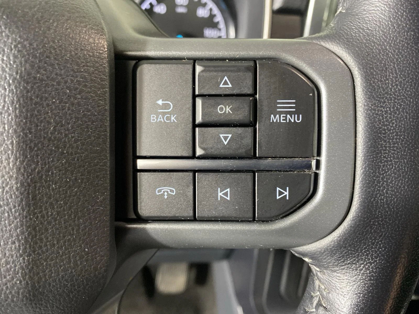 Used 2022 Iconic Silver Ford XLT image 16