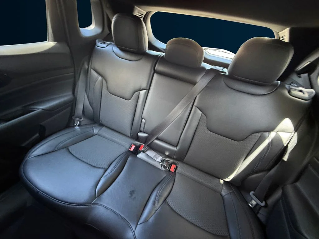 New 2026 Silver Jeep Latitude image 16