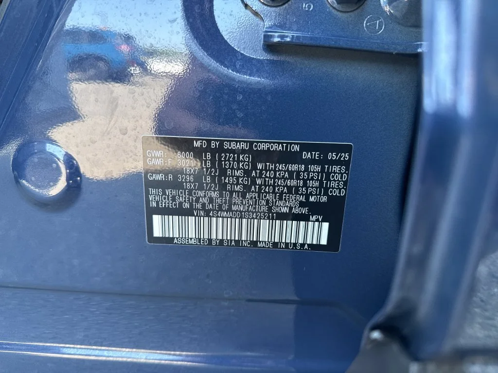 Used 2025  Subaru Premium image 12