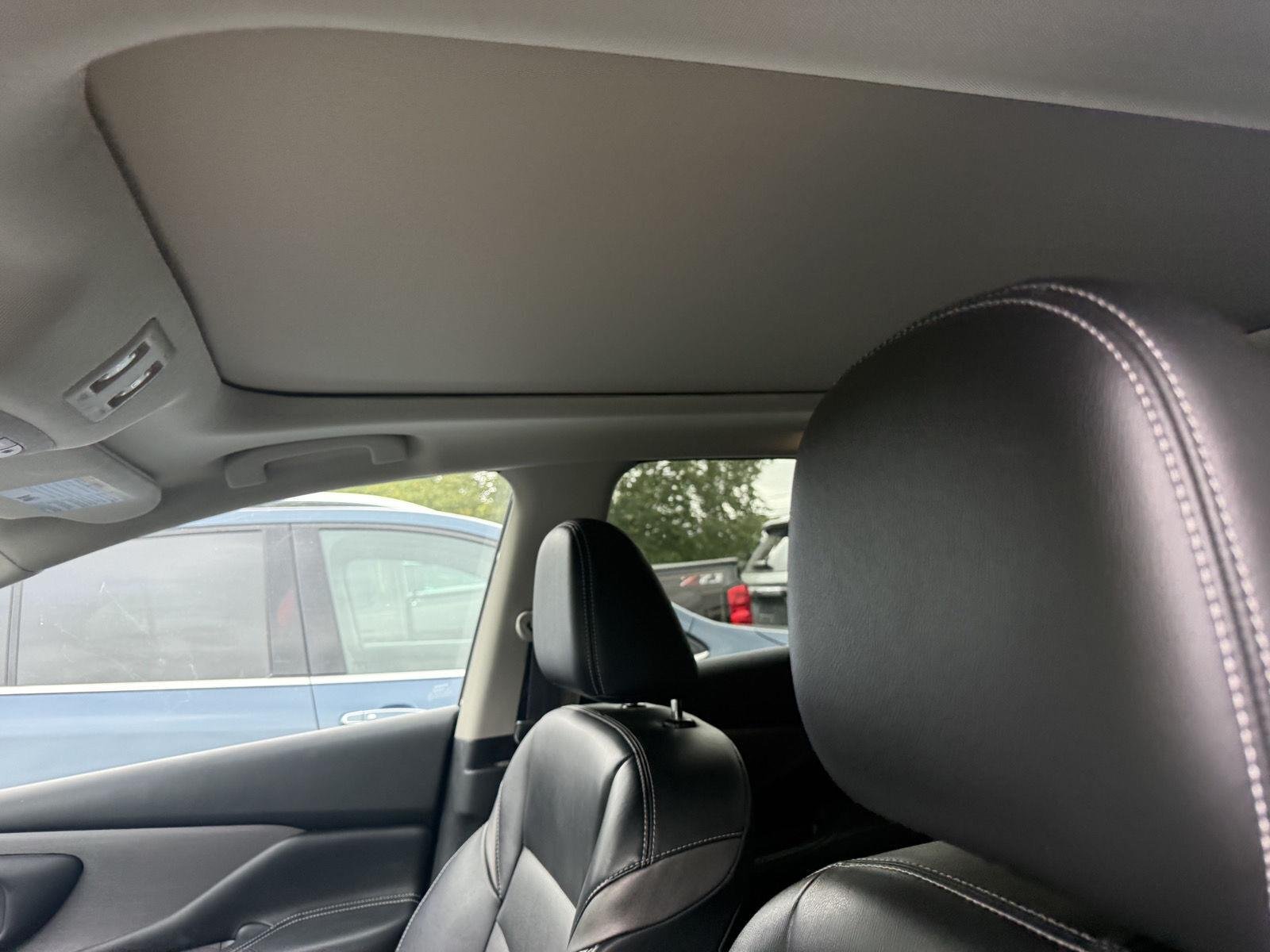 Used 2020 Gun Metallic Nissan SL image 9