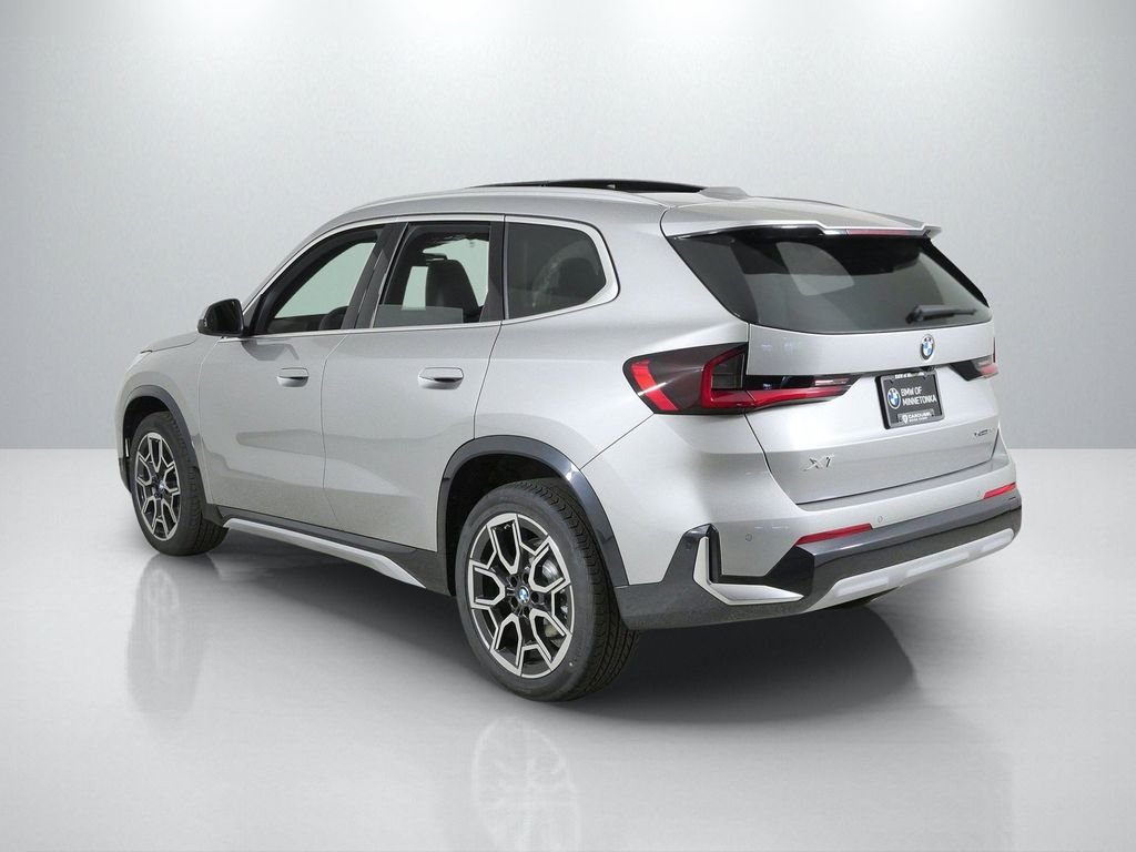 New 2026 Space Silver Metallic BMW xDrive28i image 14