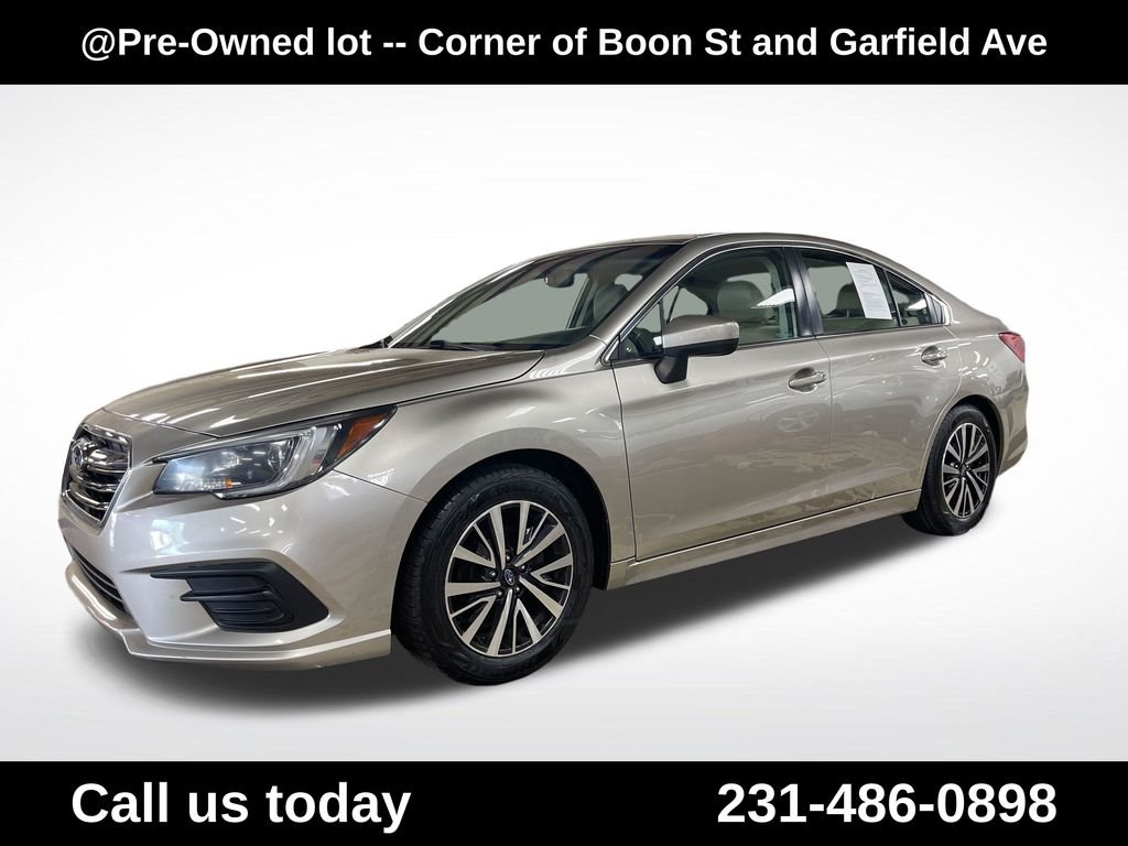Used 2018 Gray Subaru 2.5i image 1