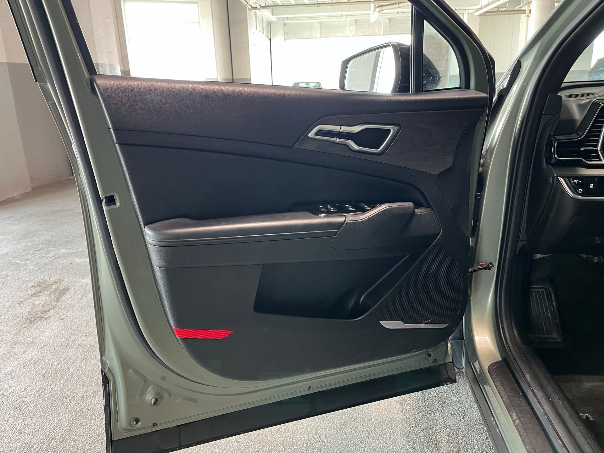 Used 2024 Green Kia X-Line image 14