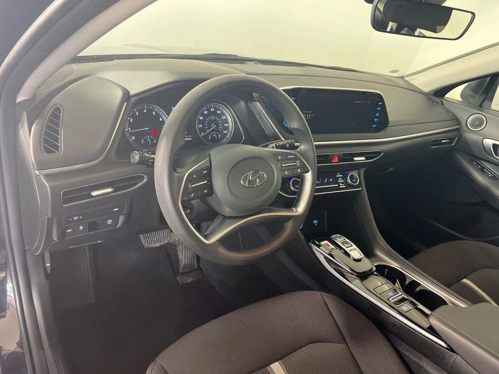 Used 2023 Carbon Blue Hyundai SEL image 5