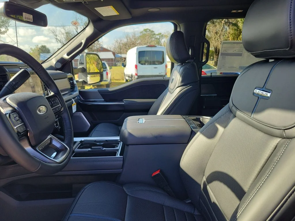 New 2026 Star White Metallic Tri-Coat Ford F-350® Platinum® image 9