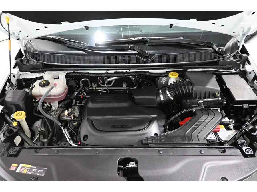 2024 Chrysler Pacifica Touring L - Photo 37