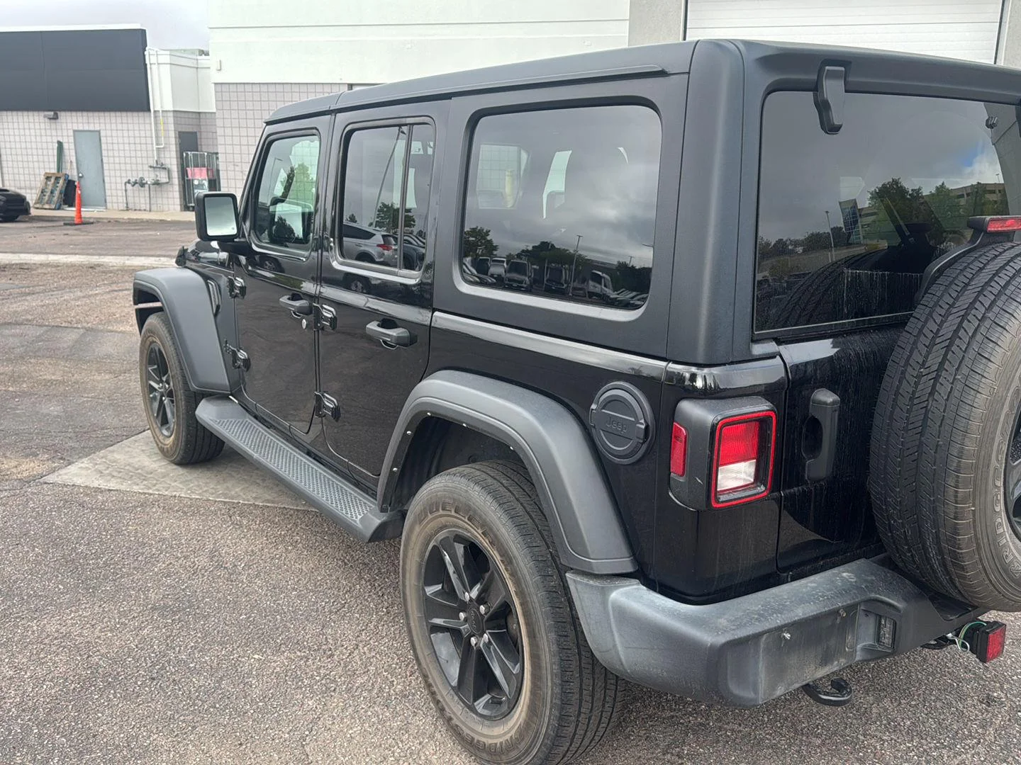 Used 2022 Black Clearcoat Jeep Unlimited Sport Altitude image 7