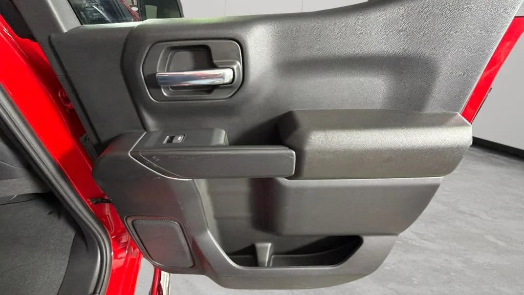 Used 2025 Red Hot Chevrolet Custom image 32