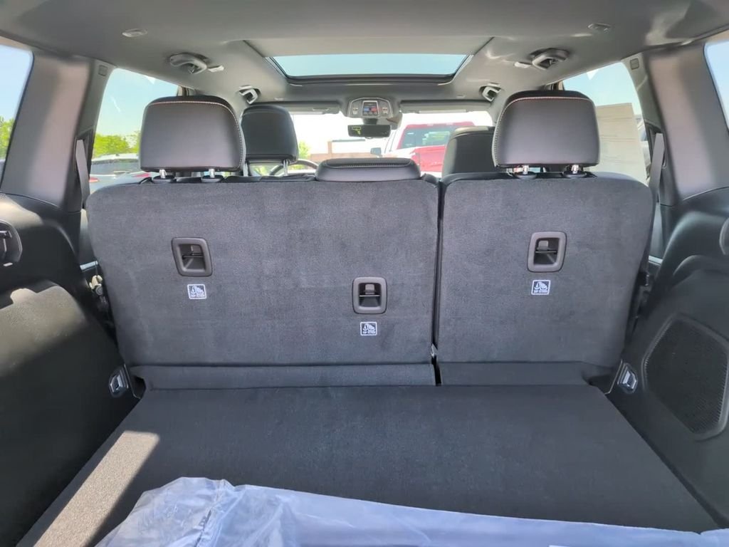 New 2026 White Jeep  image 13