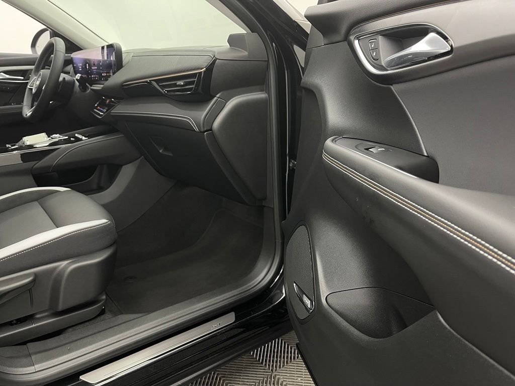 Used 2025 Ebony Twilight Metallic Buick Sport Touring image 31