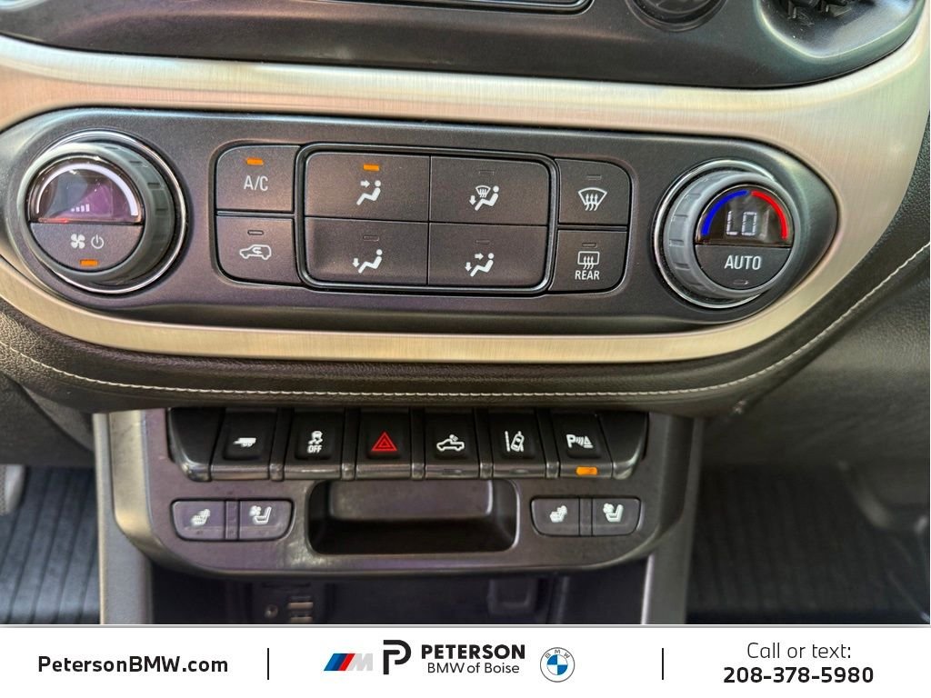 Used 2022 Gray GMC Denali image 24