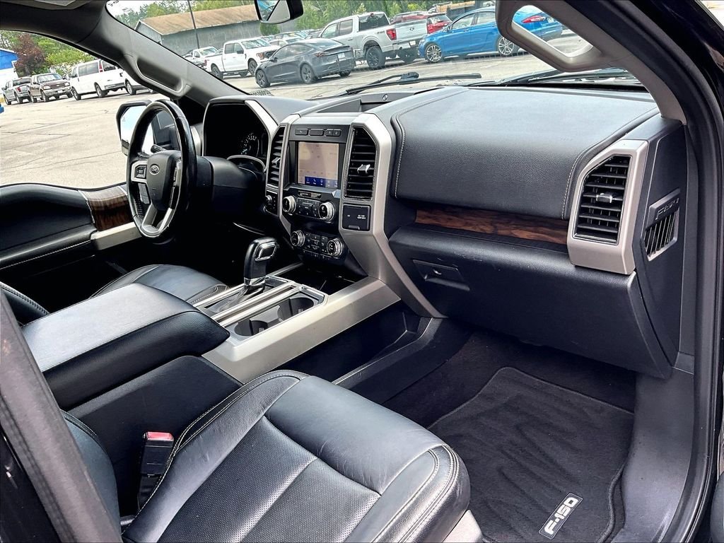 Used 2020 Black Metallic Ford Lariat image 14