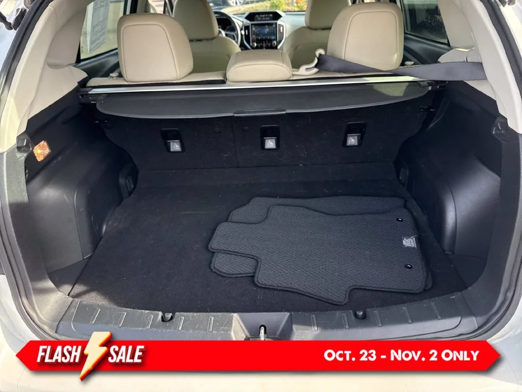 Used 2017 White Subaru 2.0i Limited image 28
