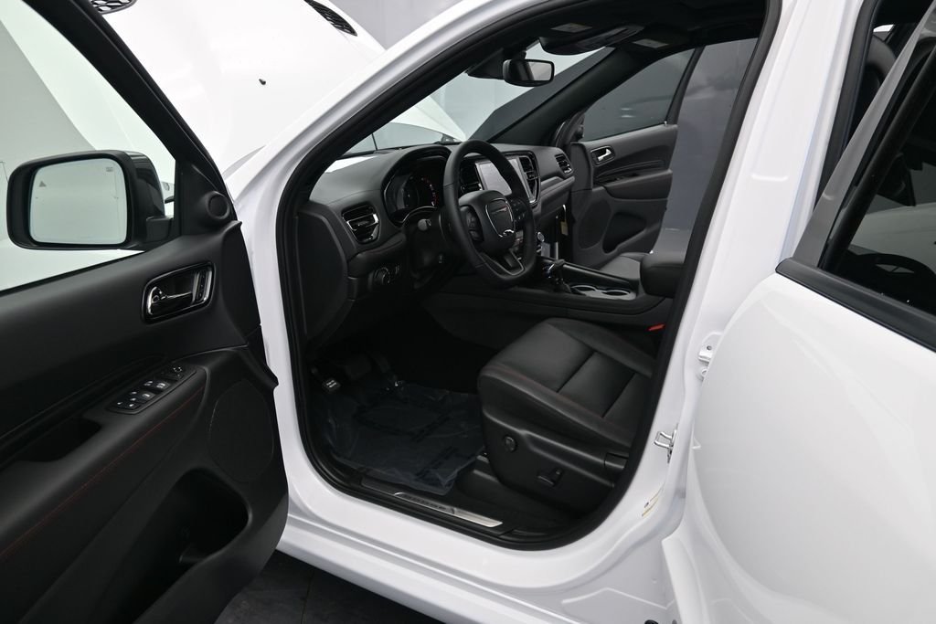 New 2026 White Knuckle Clear-Coat Exterior Paint Dodge GT Plus HEMI V8 image 16